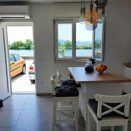 Mala Lalina Komin (Dubrovnik-Neretva)